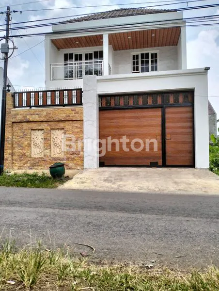 image RUMAH MEWAH BARU JADI KONSEP VILLA SHM IMB LENGKAP DI POROS JL HARGA NEGOTIABLE (10)