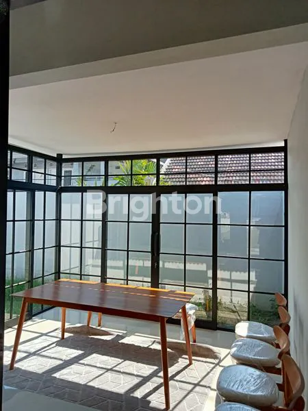 image BURUAN !!! DP 5 JUTA SUDAH BISA AMANKAN  HUNIAN NYAMAN TOWN HOUSE TIPE ALOCASIA DENGAN KONSEP SMART HOME, LOKASI DI KM 12 JALAN KALIURANG,  LOKASI STRATEGIS - 8 MENIT KE KAMPUS TERPADU UII, 5 MENIT KE AL ASHAR CAIRO, 20 MENIT KE KAMPUS UGM (8)