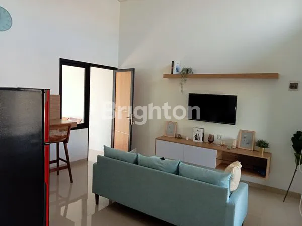 image CLUSTER TOWN HOUSE TIPE ANTHURIUM  BERKONSEP SMART HOUSE. HARGA MULAI 700 JUTAAN . LOKASI JL. KALIURANG KM 12.AMAN 24 JAM SEKURITI ONE GATE SYSTEM.LOKASI STRATEGIS :20 MENIT KE UGM, 8 MENIT KE KAMPUS TERPADU UII, 3 MENIT K (5)