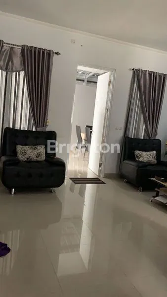 image RUMAH MODERN ROYAL SPRING (4)