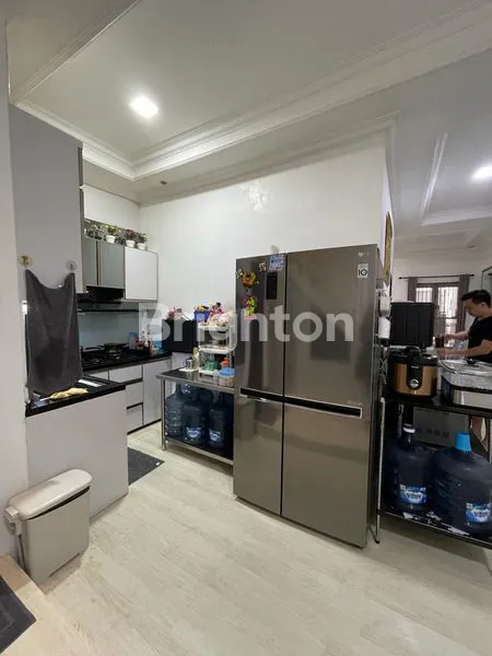 image RUMAH TOMANG 2 LT FULL FURNISHED SIAP HUNI (3)