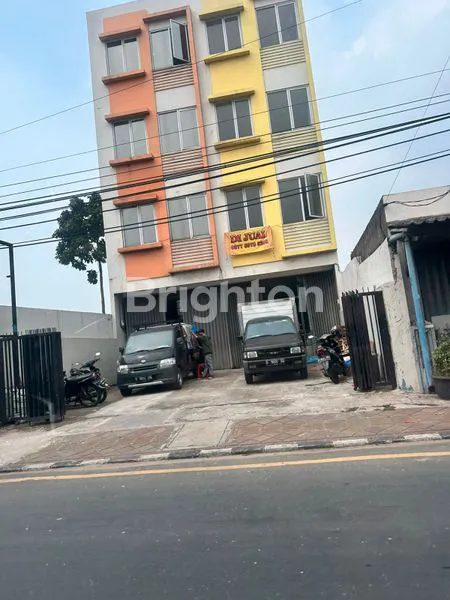 RUKO 4,5 LANTAI DEKAT PASAR BARU