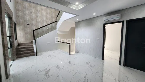 image CITRALAND UTAMA RUMAH 3 LANTAI BARU SIAP HUNI (2)