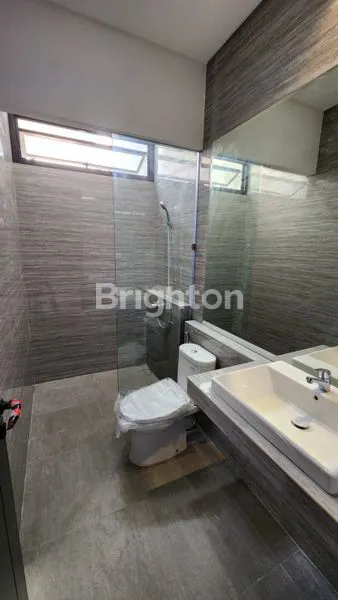 image CITRALAND UTAMA RUMAH 3 LANTAI BARU SIAP HUNI (5)