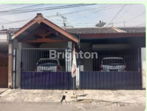 image DI JUAL RUMAH 1.5 LANTAI, TERAWAT DI KUTISARI SURABAYA (1)