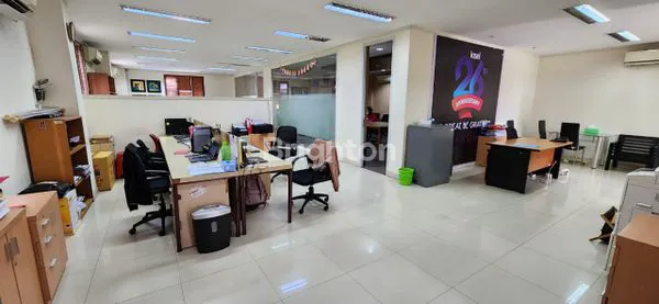 image RUKO STRATEGIES RECOMMEND BANGET UNTUK KANTOR (6)