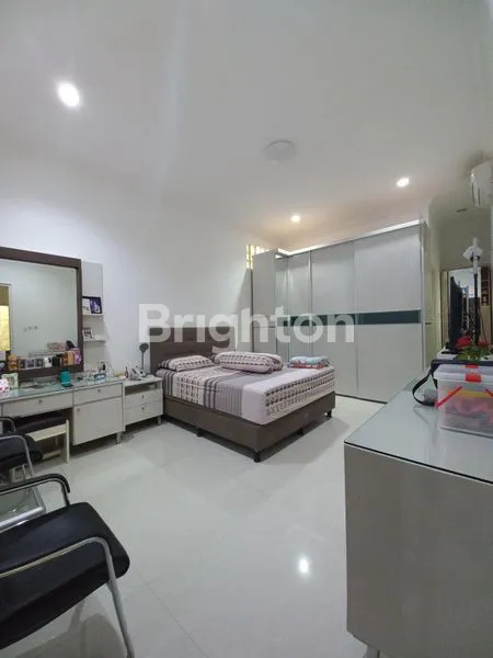 image RUMAH DARMO PERMAI SPERTI BARU SIAP HUNI DIJUAL (2)