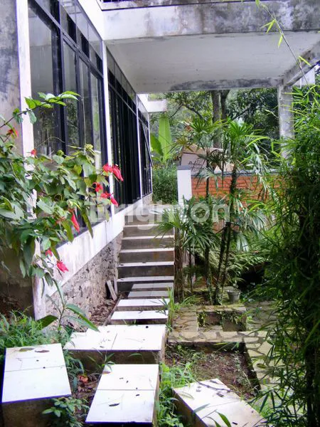 image HUNIAN SEJUK DI DAGO CIBURIAL DENGAN VIEW KOTA BANDUNG (5)