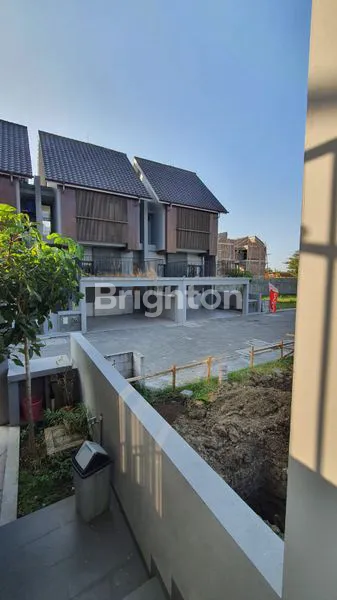 image RUMAH MEWAH 2 LT , MODEL JEPANG,  DI PERUMAHAN ELITE CLUSTER ONE GATE, COLOMADU,  SOLO (1)