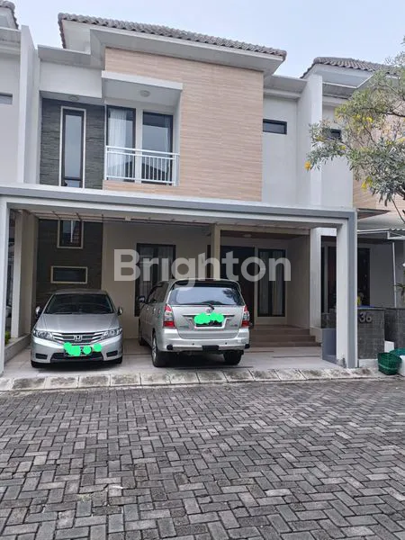 image RUMAH MEWAH 2 LANTAI,  INCLUDE FURNISHED, DIPERUMAHAN CLUSTER ONE GATE COLOMADU SOLO (1)