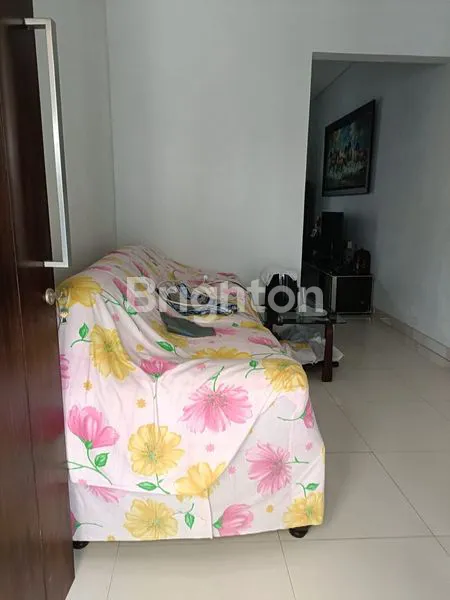 image RUMAH MEWAH 2 LANTAI,  INCLUDE FURNISHED, DIPERUMAHAN CLUSTER ONE GATE COLOMADU SOLO (3)