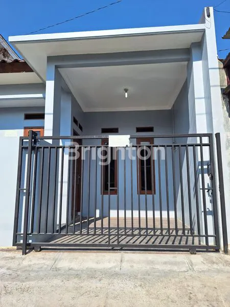 image RUMAH 2 LT SIAP HUNI ,DI TENGAH KOTA SOLO. HANYA 500 JUTAAN. (1)