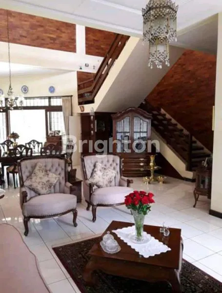 image DIJUAL CEPAT MURAH, RUMAH MEWAH DI BANDUNG UTARA VIEW BANDUNG, COCOK UNTUK DISEWAKAN HARIAN/WEEKEND UNTUK LIBURAN (8)