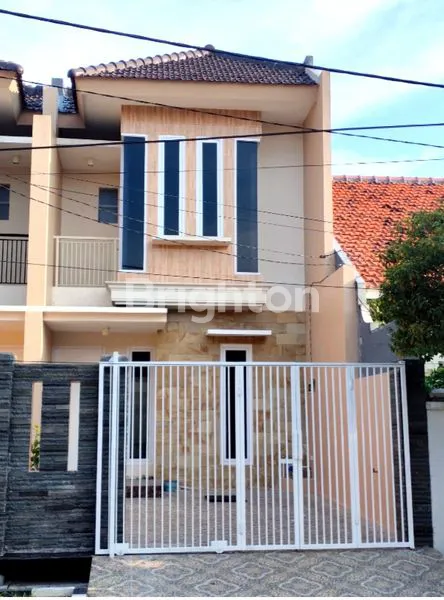 image RUMAH KEREN 2 LANTAI BARU GRESS (1)