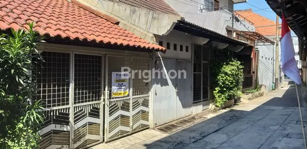 image TURUN HARGA!! RUMAH TENGAH KOTA DEKAT JALAN PEMUDA SEMARANG COCOK UNTUK USAHA KOS (2)