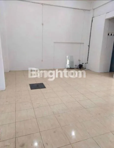 image RUKO 2 LANTAI DI NOL JALAN SURABAYA TIMUR  (1)