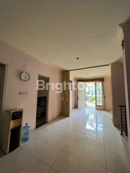 image RUMAH SAN DIEGO 200M2 FURNISH KAWASAN ELIT PAKUWON CITY (3)