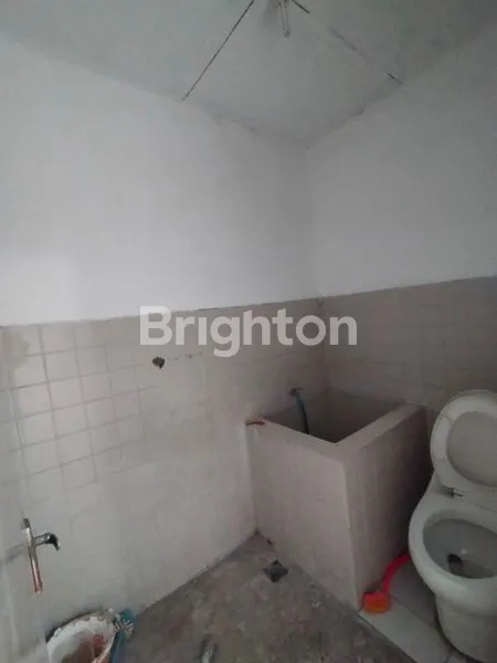 image MURAH RUMAH LEGA RUNGKUT MAPAN BARAT TERAWAT SIAP HUNI (8)