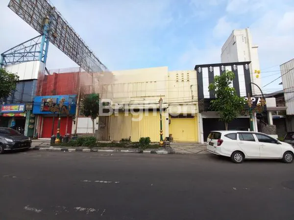 TOKO DI KAYOETANGAN HERITAGE