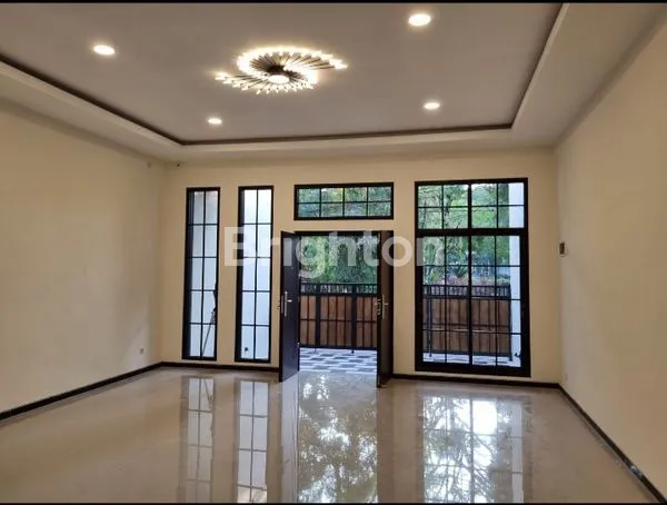 image RUMAH MINIMALIS SURABAYA TIMUR NOL JALAN MERR (2)