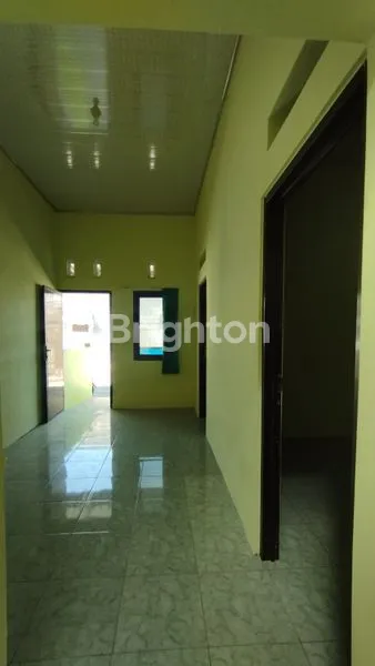 image RUMAH GRESS 2 KAMAR TIDUR TENGAH KOTA KEDIRI (2)