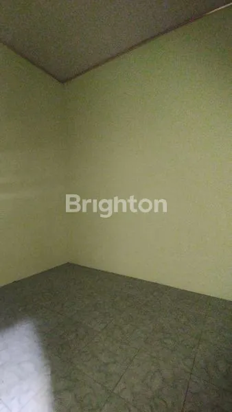 image RUMAH GRESS 2 KAMAR TIDUR TENGAH KOTA KEDIRI (8)