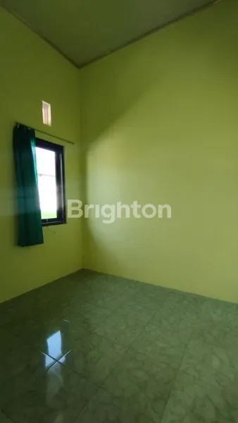 image RUMAH GRESS 2 KAMAR TIDUR TENGAH KOTA KEDIRI (4)