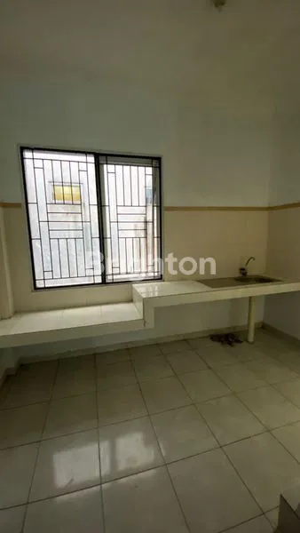 image RUKO ELITE 3 LANTAI DI M. YAMIN (2)