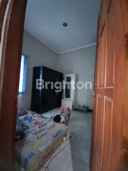 image RUMAH 1 LANTAI STRATEGIS SIAP HUNI DI TULUNGAGUNG (5)