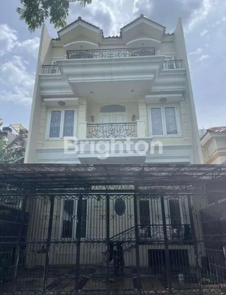 image RUMAH MEWAH MITRA GADING VILLA KELAPA GADING (1)