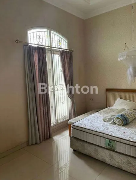 image RUMAH MEWAH MITRA GADING VILLA KELAPA GADING (4)