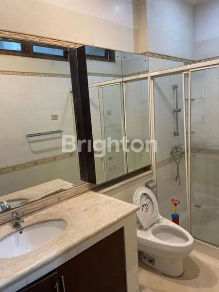 image RUMAH MEWAH MITRA GADING VILLA KELAPA GADING (7)