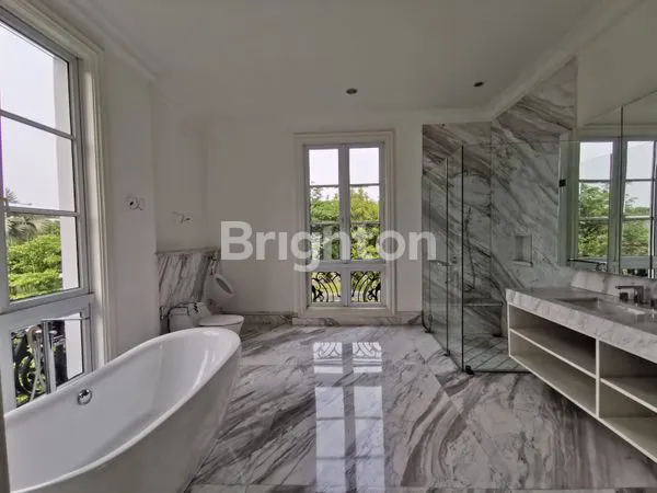 image RUMAH MEWAH DI GADING SERPONG TANGERANG  (2)