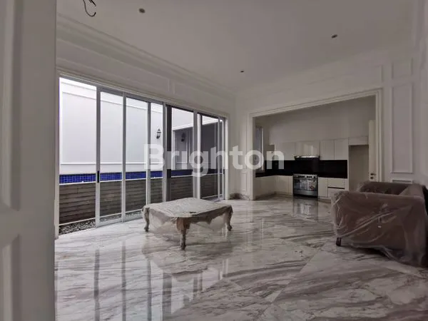 image RUMAH MEWAH DI GADING SERPONG TANGERANG  (4)