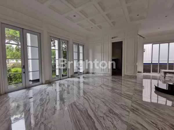 image RUMAH MEWAH DI GADING SERPONG TANGERANG  (5)