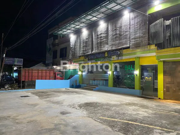 KAFE DAN GUEST HOUSE DI BELIBIS