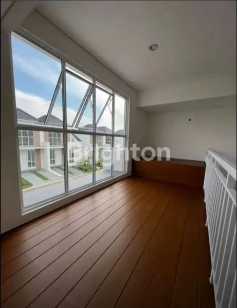 image RUMAH PARAMOUNT PETALS CURUG TANGERANG (2)