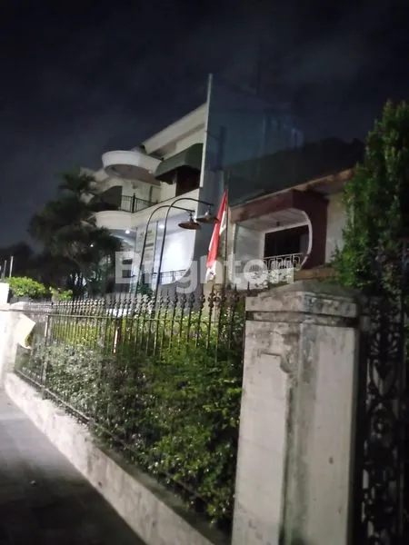 image RUMAH HITUNG TANAH STRATEGIS DI JL RAYA JEMUR SURABAYA DEKAT KE AHMAD YANI DAN PETRA SCHOOL (1)