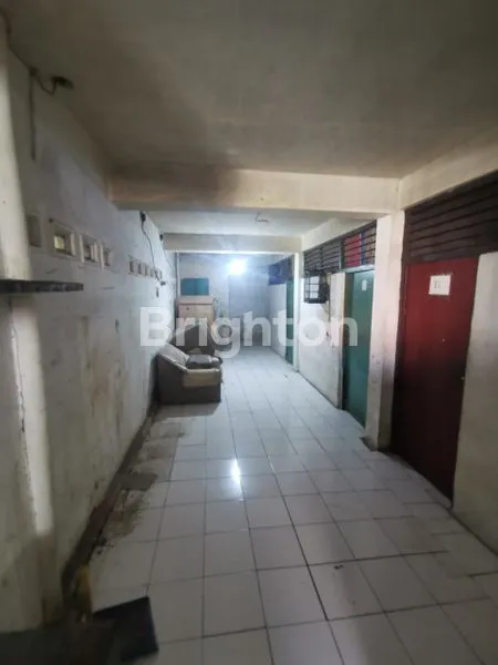 image RUMAH  PETOJO CIDENG 342M2 JALAN 2 MOBIL HITUNG TANAH JAKARTA PUSAT (3)