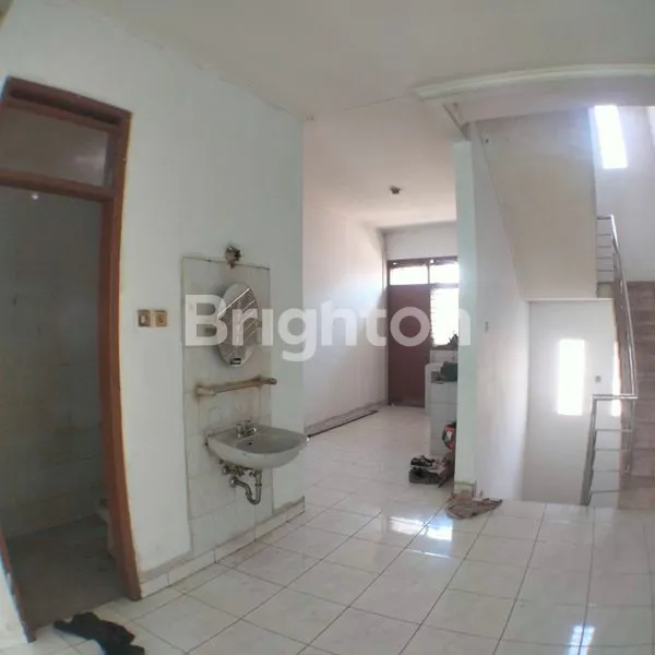 image RUKO 3 LANTAI STRATEGIS TENGAH KOTA DEWI SARTIKA BANDUNG (2)