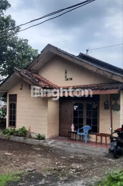 image RUMAH  LUAS 4KT DI TEGALREJO (1)
