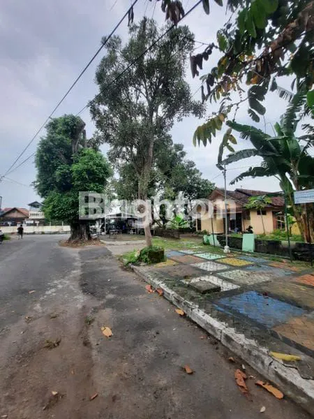 image RUMAH  LUAS 4KT DI TEGALREJO (5)