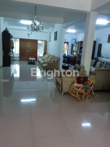 image RUMAH SANGAT STRATEGIS DAN TERAWAT DI PASTEUR DEKAT KE PUSAT KOTA BANDUNG (8)