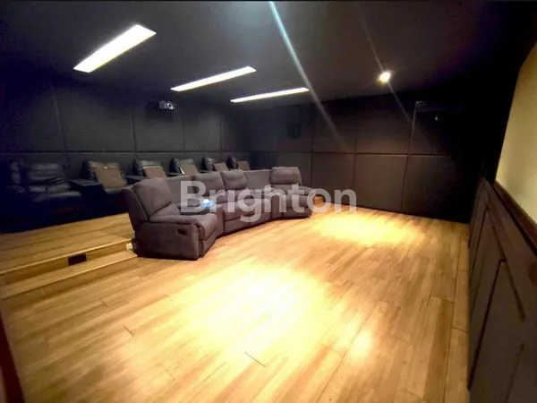 image RUMAH HOEK PIK TRIMARAN (2)