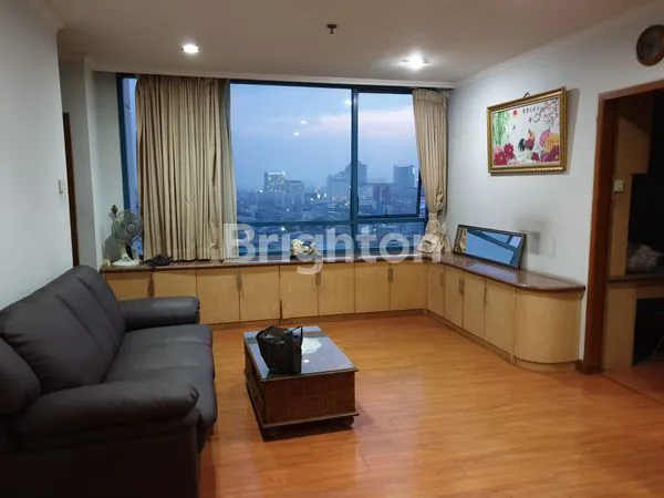 APARTEMEN PANGERAN JAYAKARTA 3+1 BR FULL FURNISHED SIAP HUNI