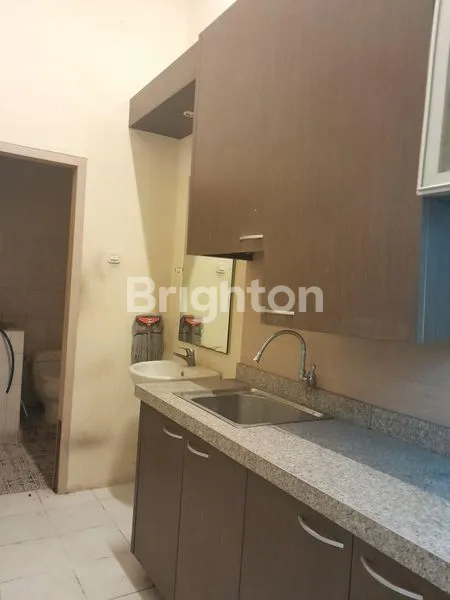 image RUKO 3,5 LANTAI DI SURABAYA PUSAT (3)