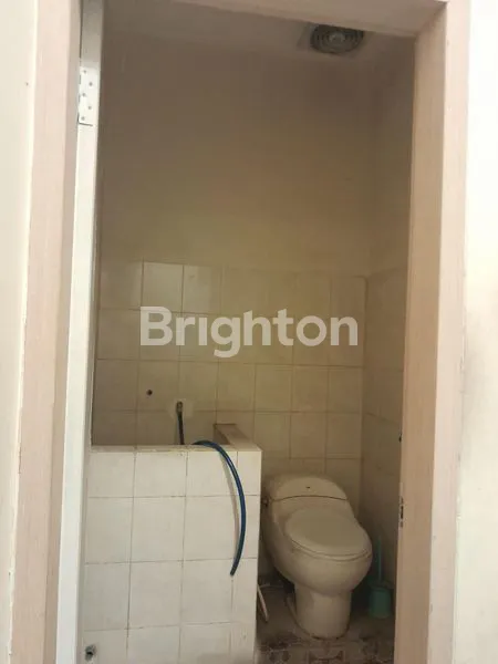 image RUKO 3,5 LANTAI DI SURABAYA PUSAT (5)