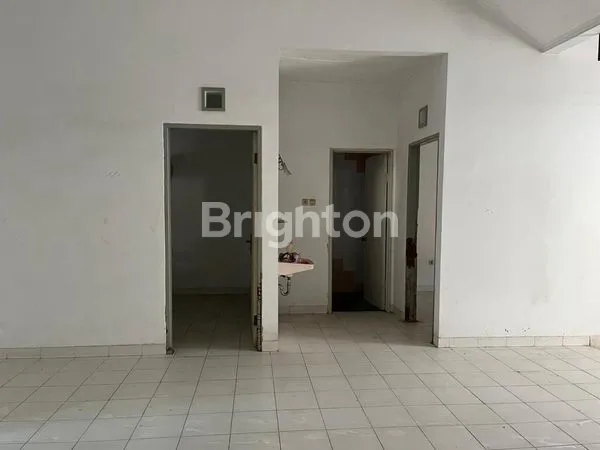 image RUMAH TAMAN ROYAL 1 CLUSTER CENDANA TANGERANG  (3)