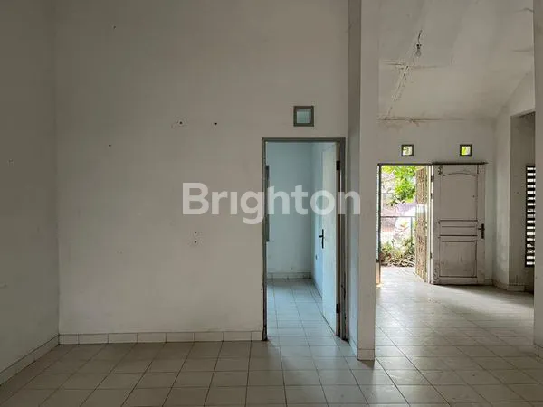 image RUMAH TAMAN ROYAL 1 CLUSTER CENDANA TANGERANG  (2)