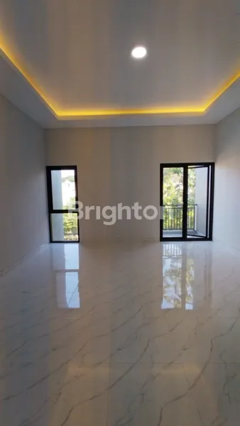 image RUMAH CANTIK DI MEDOKAN ASRI UTARA - SURABAYA TIMUR (3)